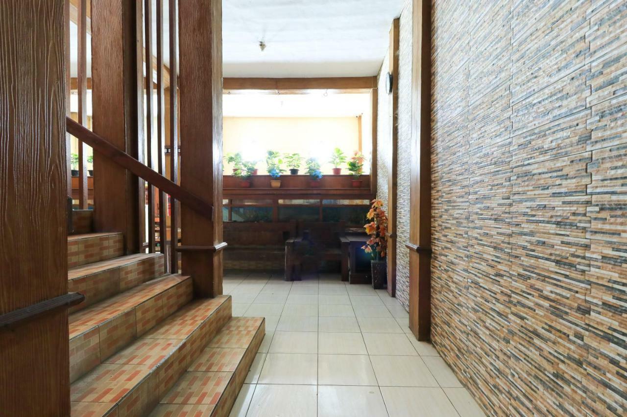 Hotel Erysa Juanda Sedati Kültér fotó